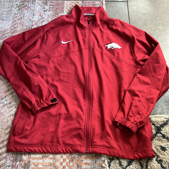 Great condition Razorbacks Univerisity of Arkansas NIKE DRI-FIT XL jacket! - Picture 5 of 9
